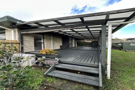 Photo of property in 2/121 Prince Regent Drive, Half Moon Bay, Auckland, 2012