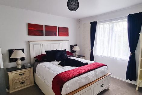 Photo of property in 4 Hallewell Crescent, Johnsonville, Wellington, 6037