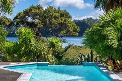 Photo of property in 29 Schopolo Place, Schnapper Rock, Auckland, 0632