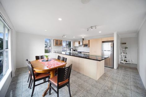 Photo of property in 4 Pike Place, Mangere East, Auckland, 2024
