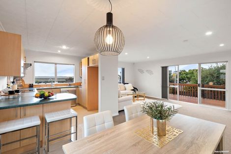 Photo of property in 134 Finlayson Avenue, Clendon Park, Auckland, 2103