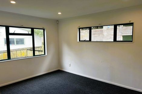 Photo of property in 5 Lysander Crescent, Beach Haven, Auckland, 0626