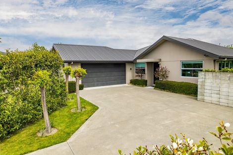 Photo of property in 28 De Castro Drive, Blenheim, 7201