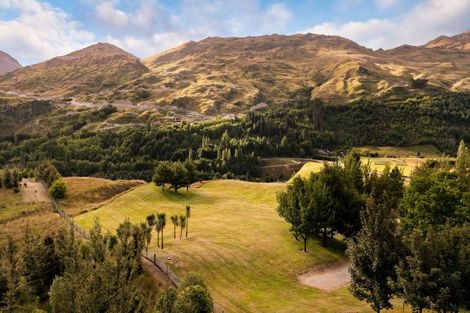 Photo of property in 80 Toka Road, Dalefield, Queenstown, 9371