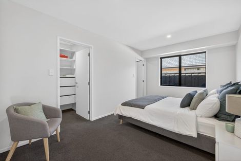 Photo of property in 2 Graeme Cooper Lane, Avonhead, Christchurch, 8042