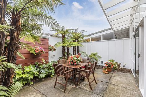 Photo of property in 22 Larsen Crescent, Tawa, Wellington, 5028