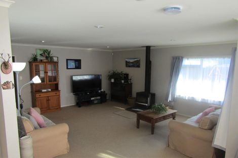 Photo of property in 19 Edgewater Grove, Whakatane, 3120