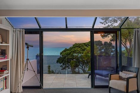 Photo of property in 75 Cliff Road, Torbay, Auckland, 0630