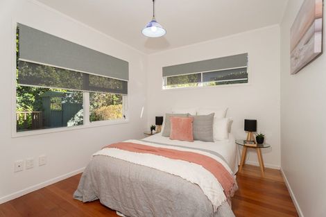 Photo of property in 10 Chorley Grove, Churton Park, Wellington, 6037