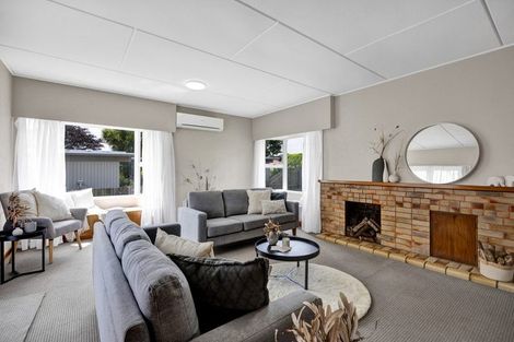 Photo of property in 90 Manawapou Road, Hawera, 4610