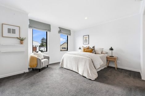 Photo of property in 10 Alexander Willis Crescent, Hobsonville, Auckland, 0616