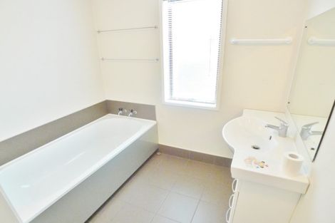 Photo of property in 1 Palomino Drive, Henderson, Auckland, 0612