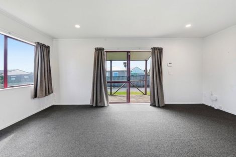Photo of property in 8 Beech Place, Owhata, Rotorua, 3010