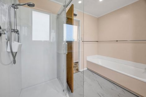 Photo of property in 35 Murdoch Street, Hawera, 4610