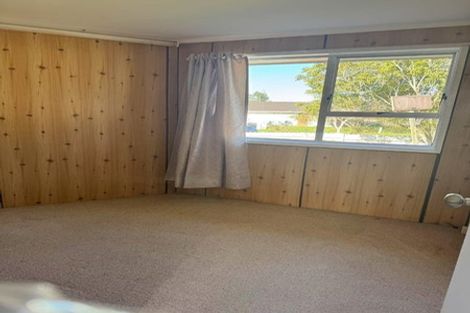 Photo of property in 2 Cranberry Place, Bucklands Beach, Auckland, 2012