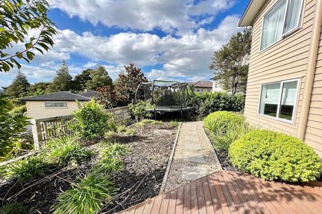 Photo of property in 92a Schnapper Rock Road, Schnapper Rock, Auckland, 0632