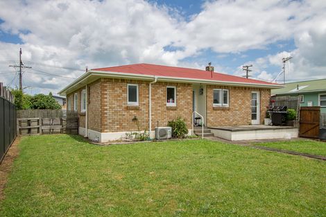Photo of property in 240 Saint Marys Avenue, Te Awamutu, 3800