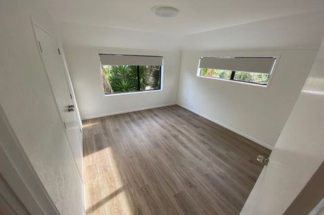 Photo of property in 1/8 Priestley Drive, Bucklands Beach, Auckland, 2014