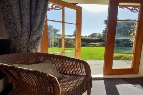 Photo of property in 25 Muhunoa West Road, Ohau, Levin, 5570