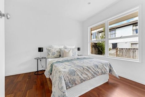 Photo of property in 2/180 Archers Road, Glenfield, Auckland, 0629