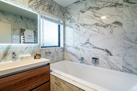 Photo of property in 17 Oak Bark Drive, Schnapper Rock, Auckland, 0632