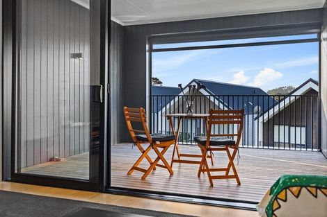 Photo of property in 86 Rangihina Road, Hobsonville, Auckland, 0616