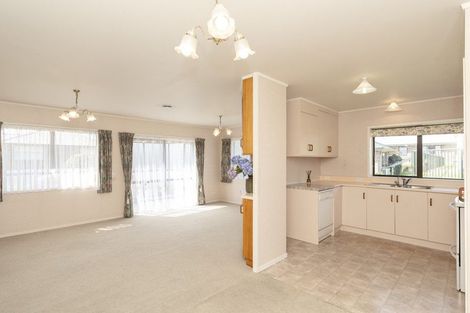 Photo of property in 4u8 Admiral Crescent, Flagstaff, Hamilton, 3210