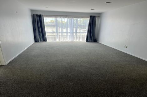 Photo of property in 4/33 Kenderdine Road, Papatoetoe, Auckland, 2025
