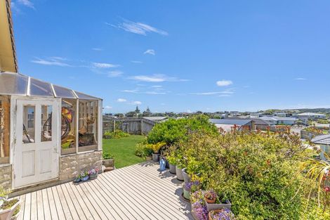 Photo of property in 14 Koromiko Street, Otaki Beach, Otaki, 5512