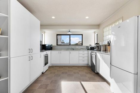 Photo of property in 116 Park Avenue, Whangamata, 3620