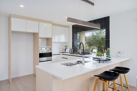 Photo of property in 2 Ferngrove Avenue, Ranui, Auckland, 0612