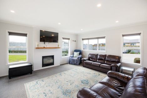 Photo of property in 13 Roots Street East, Feilding, 4702