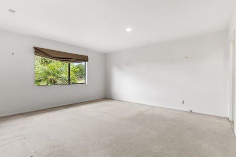 Photo of property in 7 Sandpiper Grove, Unsworth Heights, Auckland, 0632