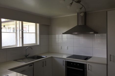 Photo of property in 1/15 Kent Road, Manurewa, Auckland, 2102