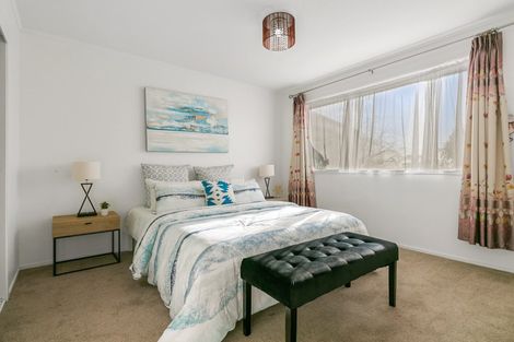Photo of property in 7 Lewisham Street, Highland Park, Auckland, 2010