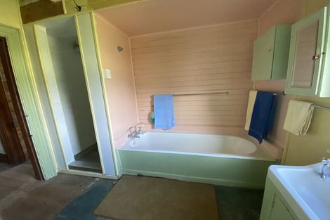 Photo of property in 49 Templer Street, Eltham, 4322