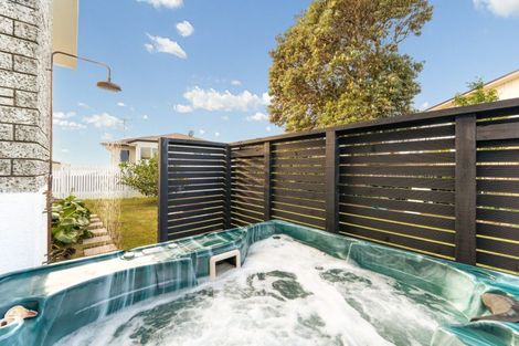 Photo of property in 32 Upland Street, Brookfield, Tauranga, 3110