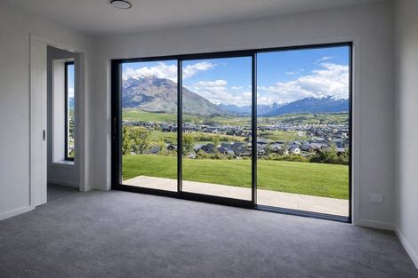 Photo of property in 117 Spur Ridge Rise, Jacks Point, 9371