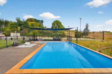 Photo of property in 1222 Taihape Road, Sherenden, Hastings, 4179
