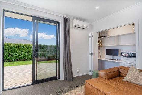 Photo of property in 5 Victoria Street, Coromandel, 3506