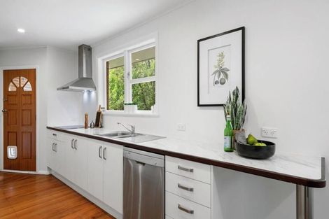 Photo of property in 22 Holborn Drive, Stokes Valley, Lower Hutt, 5019