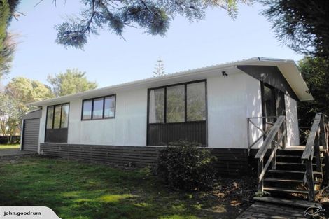 Photo of property in 1/5 Compass Place, Te Atatu Peninsula, Auckland, 0610