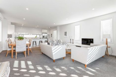 Photo of property in 352d Beach Road, Mairangi Bay, Auckland, 0630