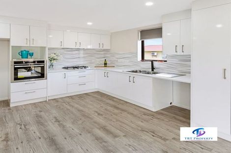 Photo of property in 5/66 Huia Road, Papatoetoe, Auckland, 2025