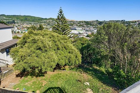 Photo of property in 28 Chesterton Street, Johnsonville, Wellington, 6037