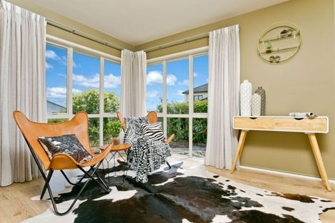 Photo of property in 51 Kittiwake Drive, Schnapper Rock, Auckland, 0632
