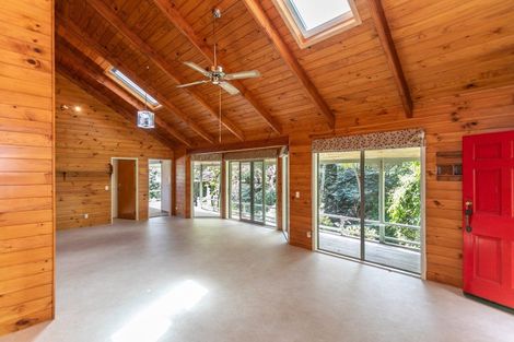 Photo of property in 195 Driving Creek Road, Coromandel, 3506