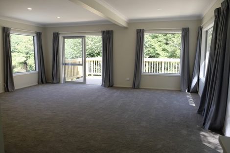 Photo of property in 102u4 Chester Road, Tawa, Wellington, 5028