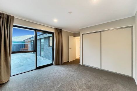 Photo of property in 25 Akoranga Place, Hornby, Christchurch, 8042