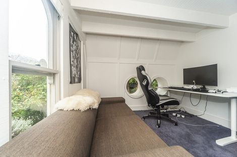 Photo of property in 64 Ranui Crescent, Khandallah, Wellington, 6035